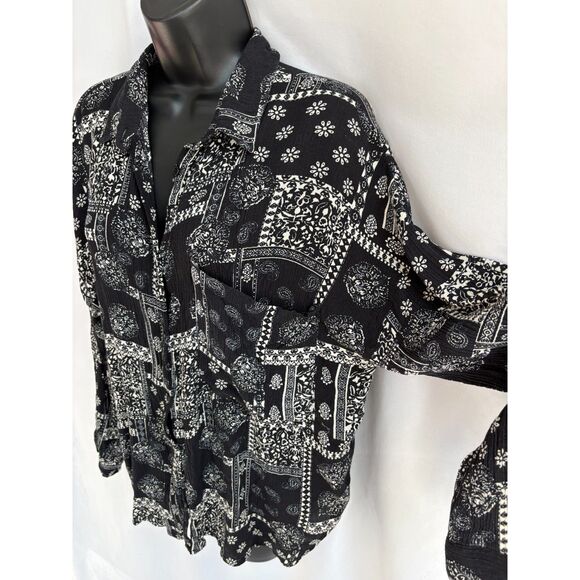 12th Tribe Scarf Print Button Down Shirt Size S Relaxed Fit Long Sleeve Black 90 - Picture 3 of 8